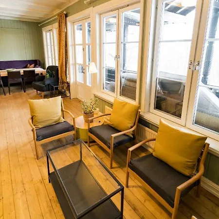 Kollen Slottet Inn *